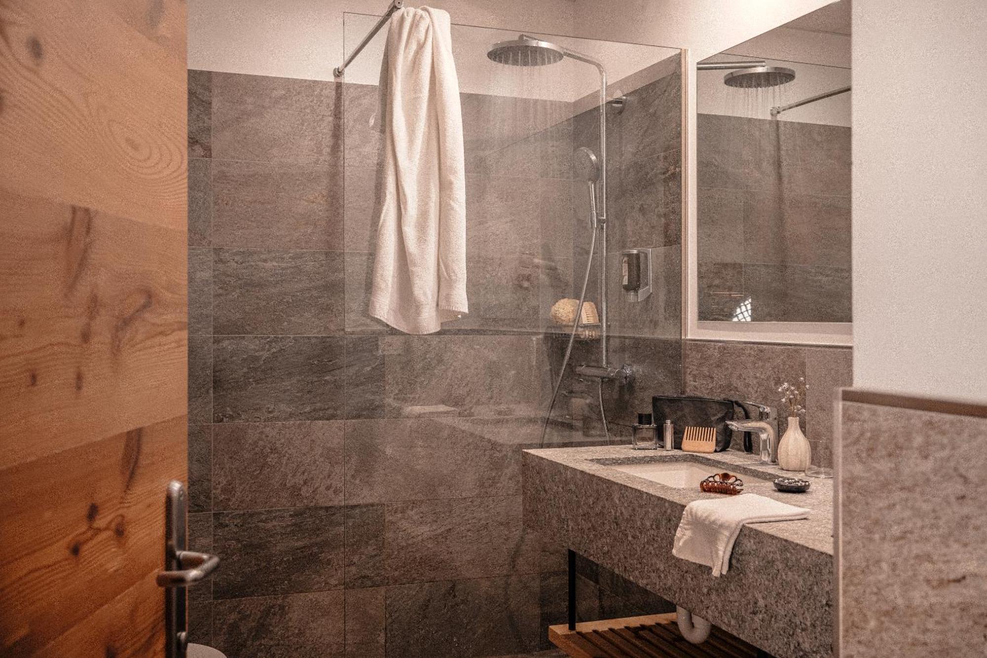 Cristallo Sport & Wellness Hotel เลวิโกแตร์เม ภายนอก รูปภาพ